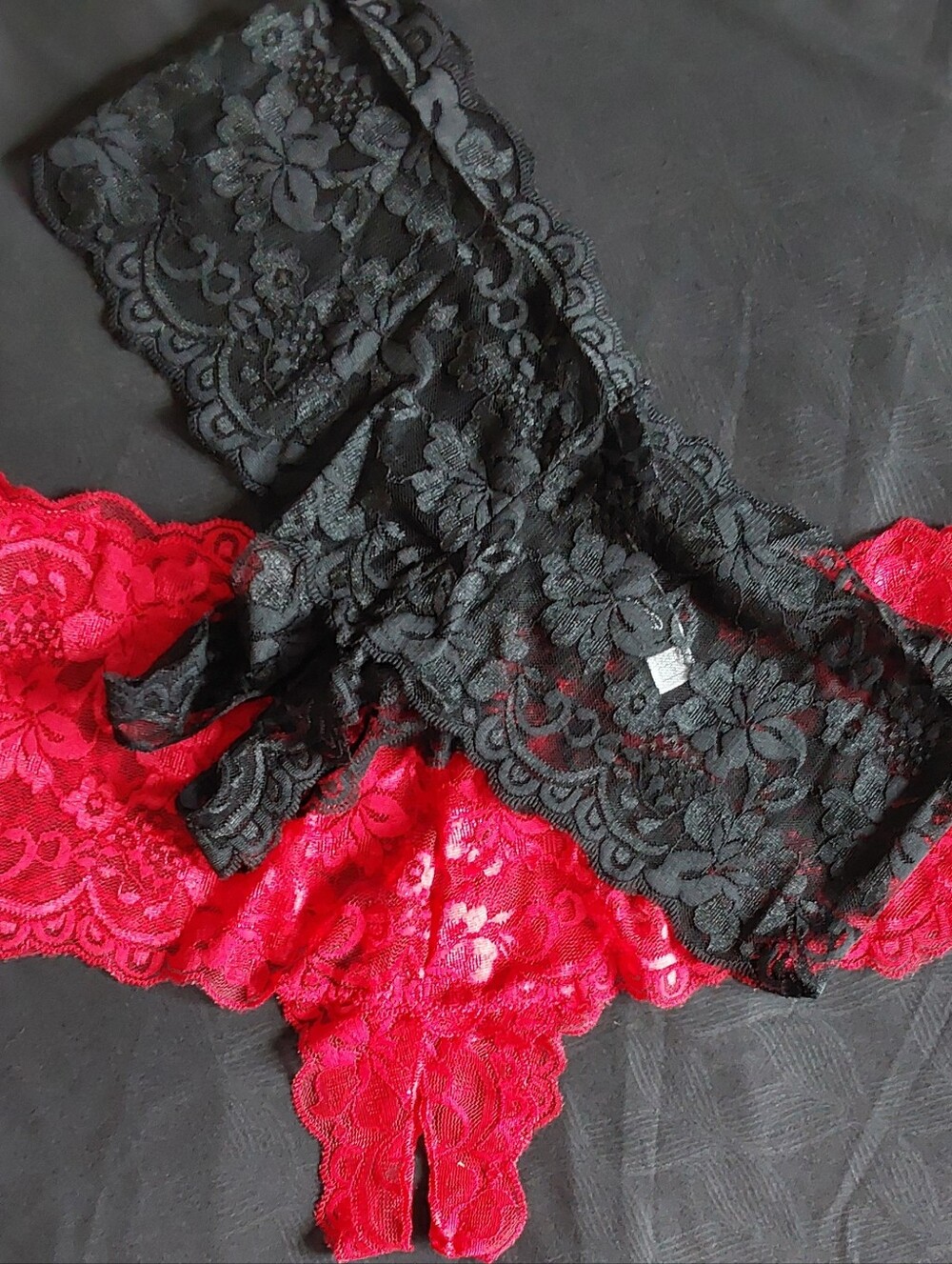 TWO PAIR OH LA LA CHERI LACE CROTCHLESS PANTIES L/XL